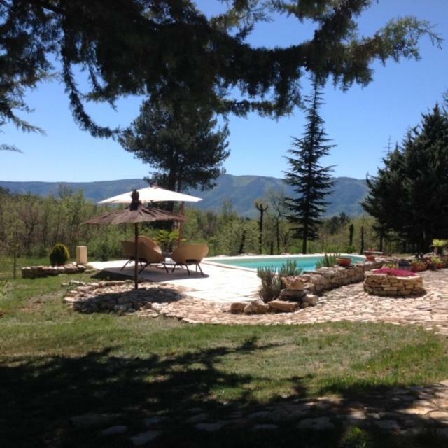 Le bastidon du Luberon Villa Caseneuve Exterior foto